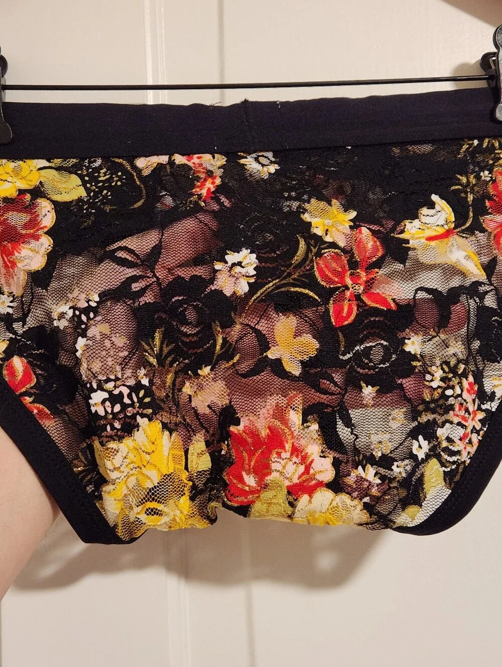 💋E-Laurels💋 - Black/Multi Lace Brief